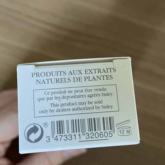 Sisley Black Rose Eye Contour Fluid, 14ml - Picture 6 of 8